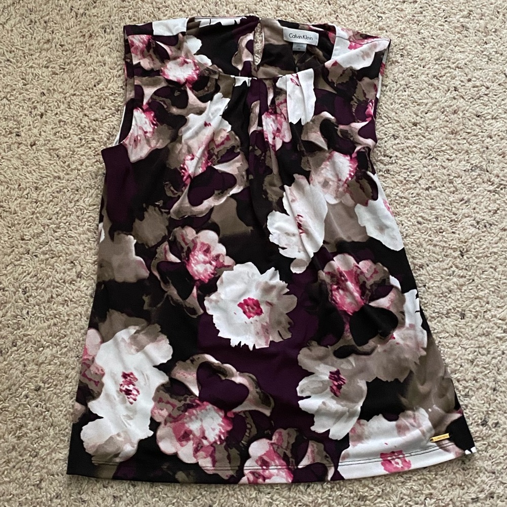 Calvin Klein women’s floral blouse NWT